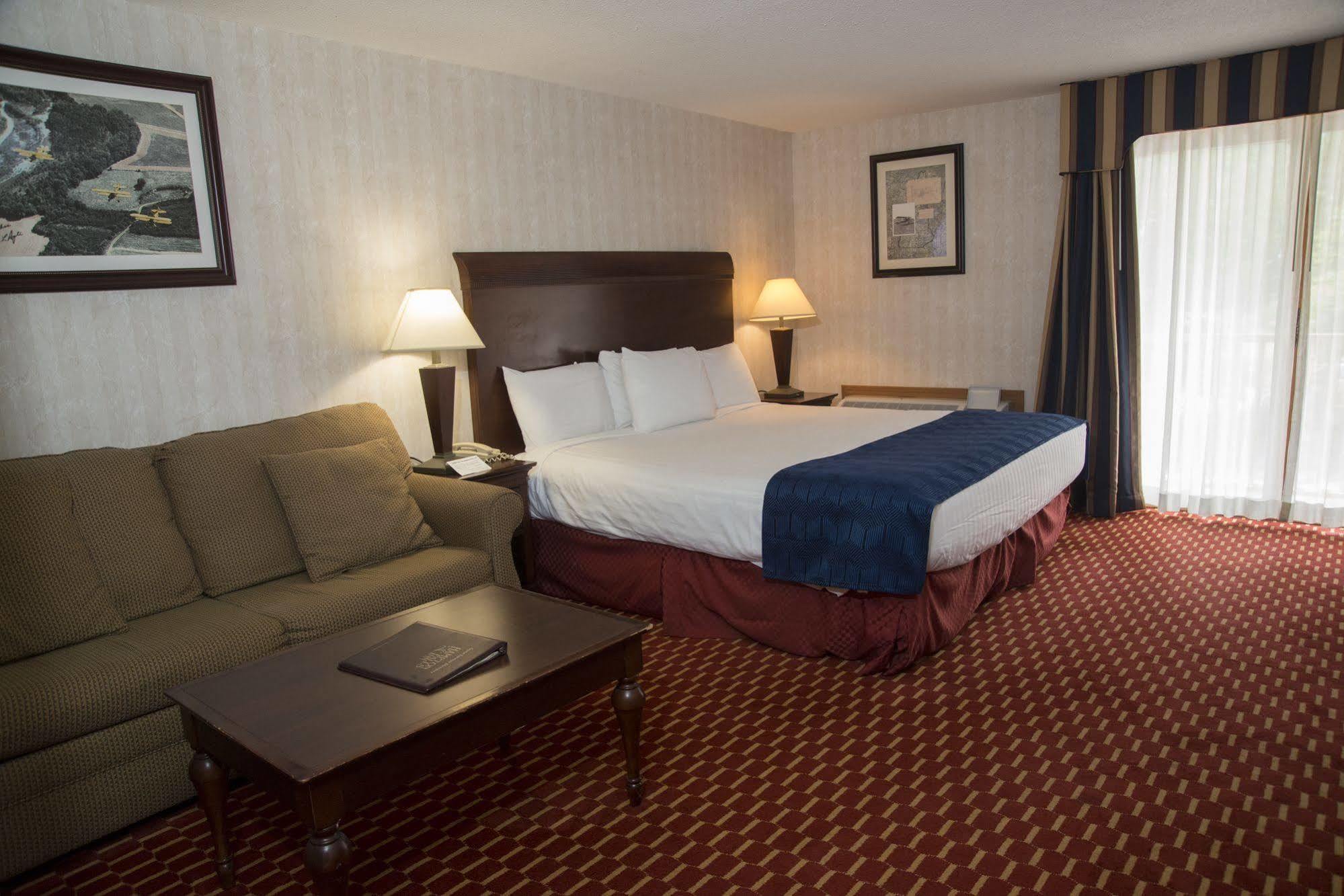 Hampton Falls Inn Екстериор снимка